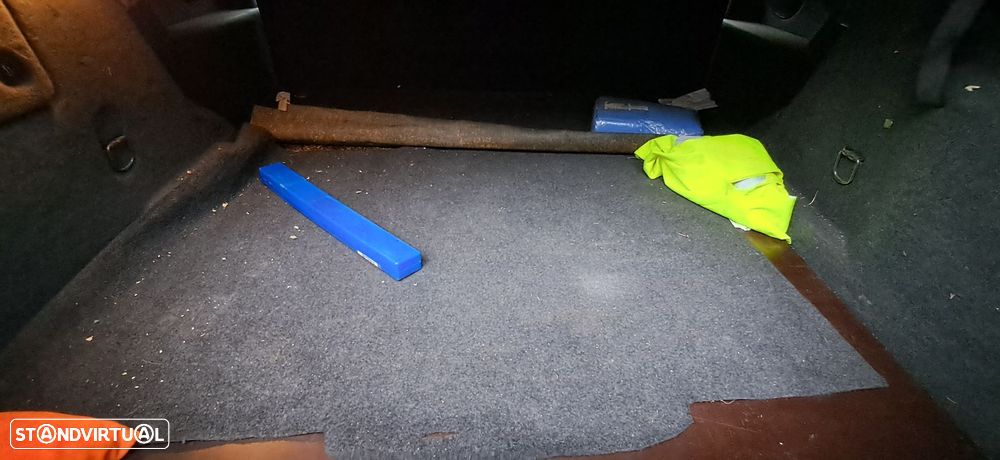 Opel Astra GTC 1.3 CDTi - 10