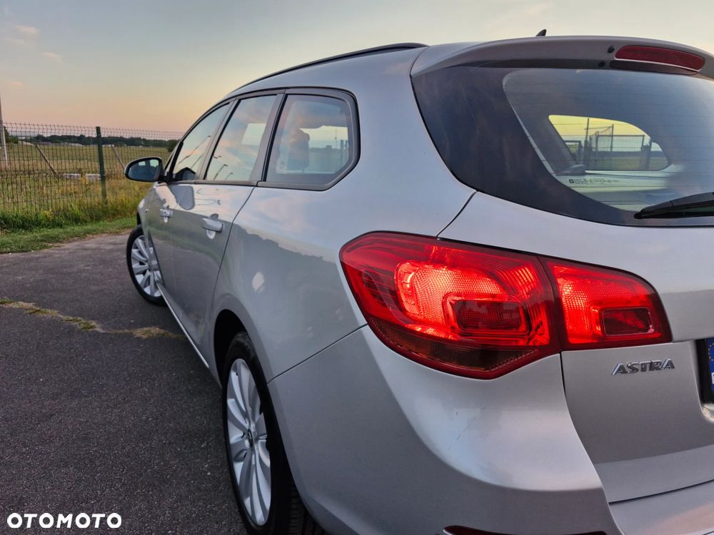 Opel Astra 1.4 T Sport EU6 - 19
