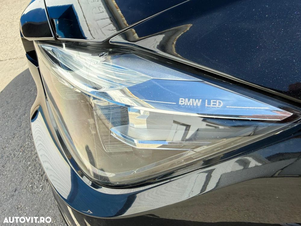 BMW Seria 3 320i Aut. M Sport - 31