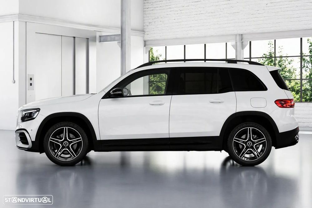 Mercedes-Benz GLB 200 AMG Line - 4