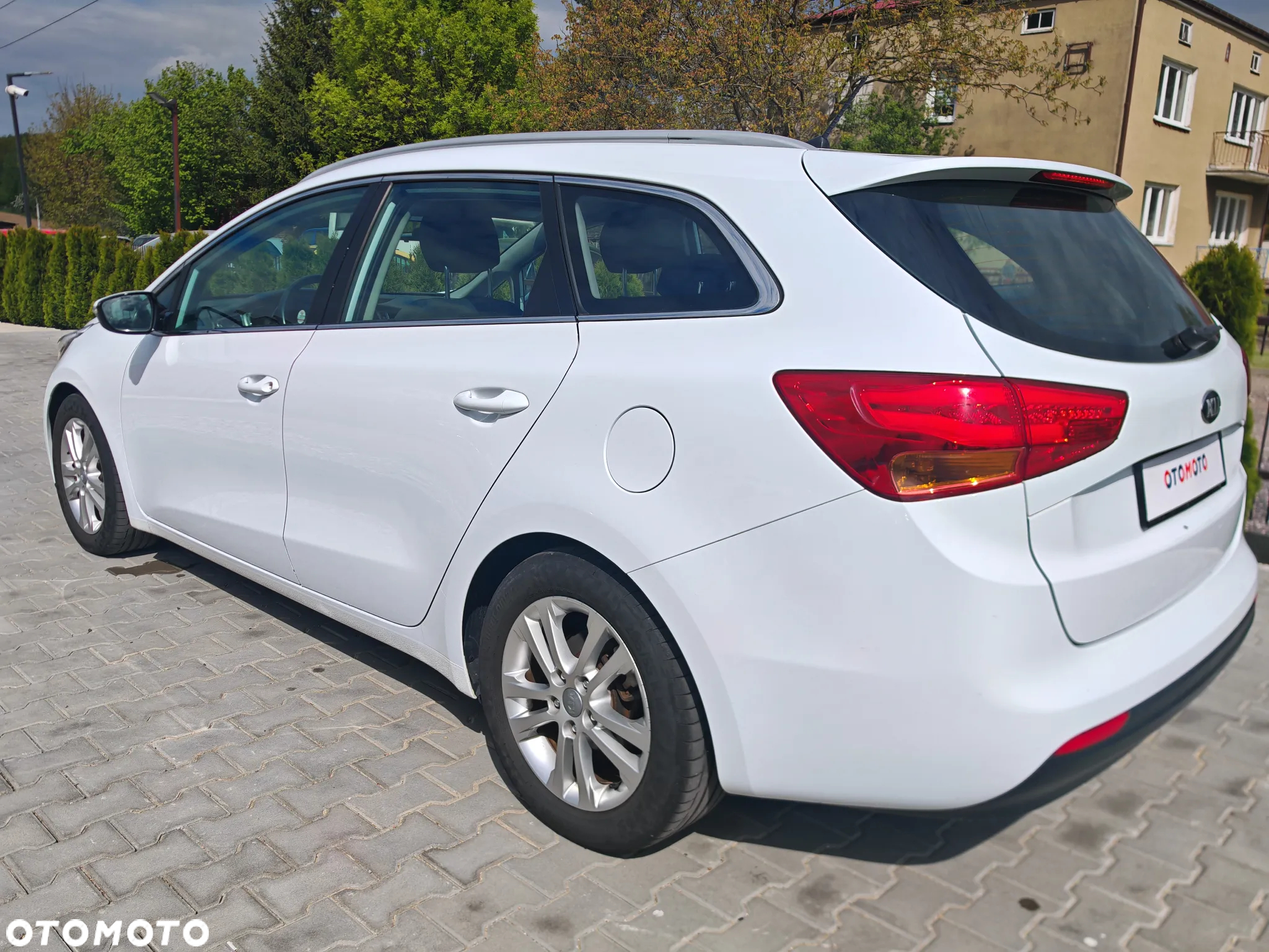 Kia Ceed 1.6 GDI SW Dream-Team Edition - 6