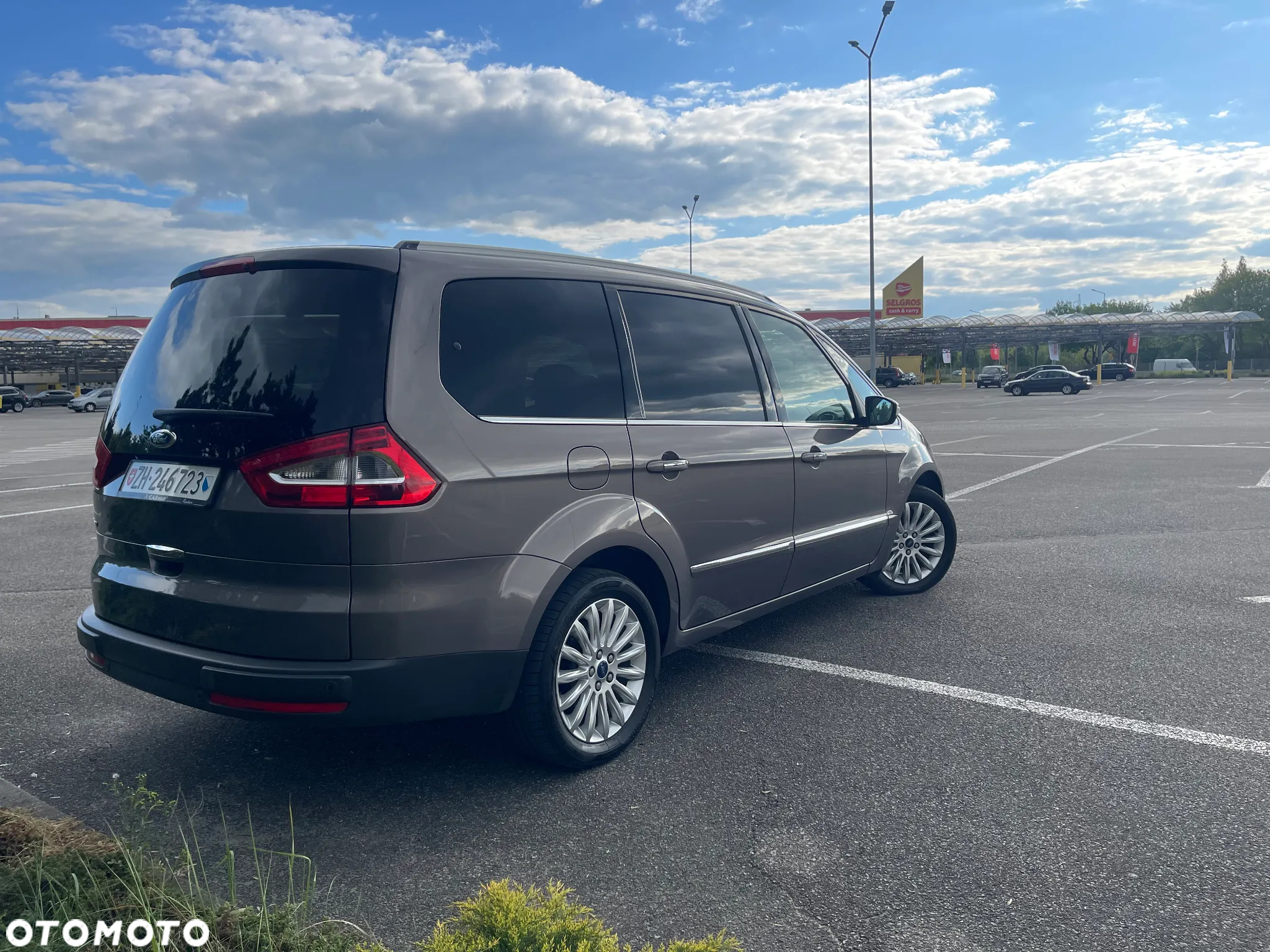 Ford Galaxy 2.0 TDCi Ghia - 14