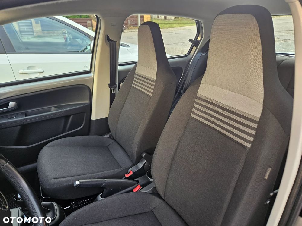 Volkswagen Up 2020 photo 4