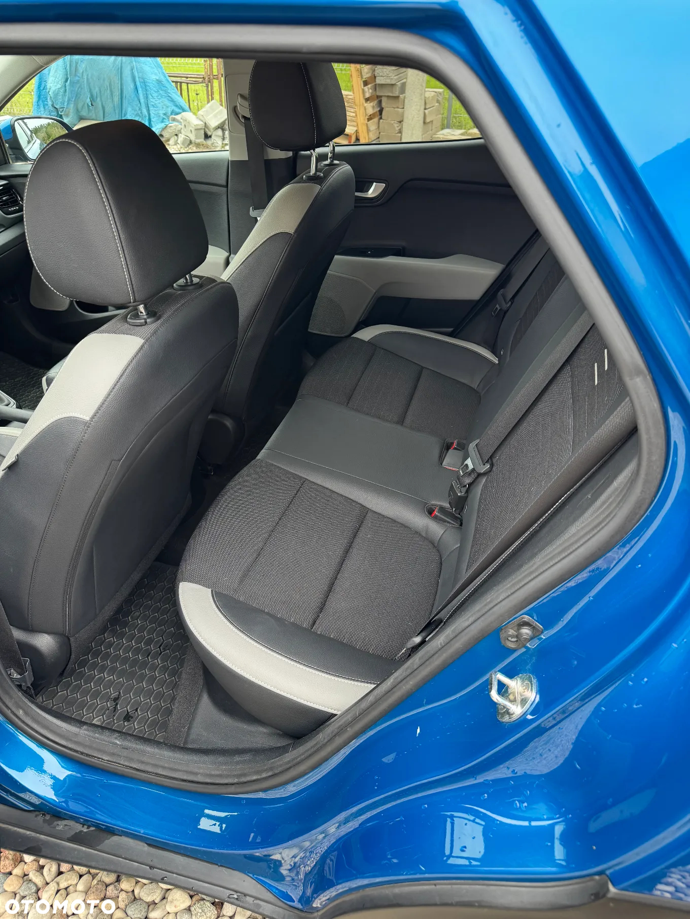 Kia Stonic 1.0 T-GDI MHEV L - 10