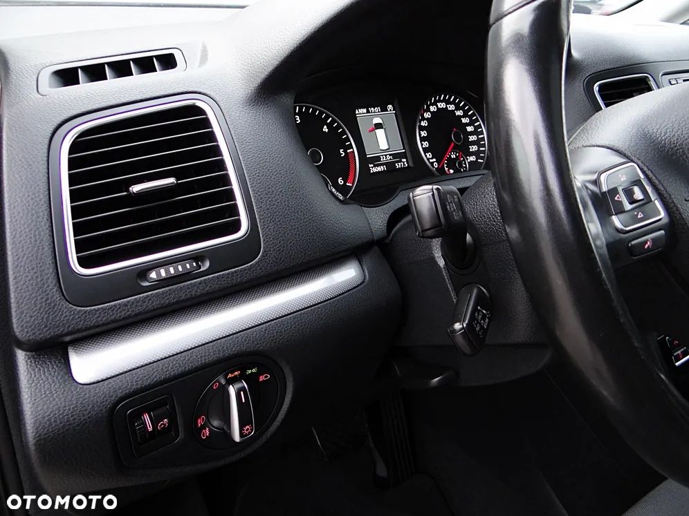 Volkswagen Sharan 2.0 TDI DSG Highline - 27