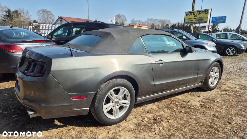 Ford Mustang 3.7 V6 - 6