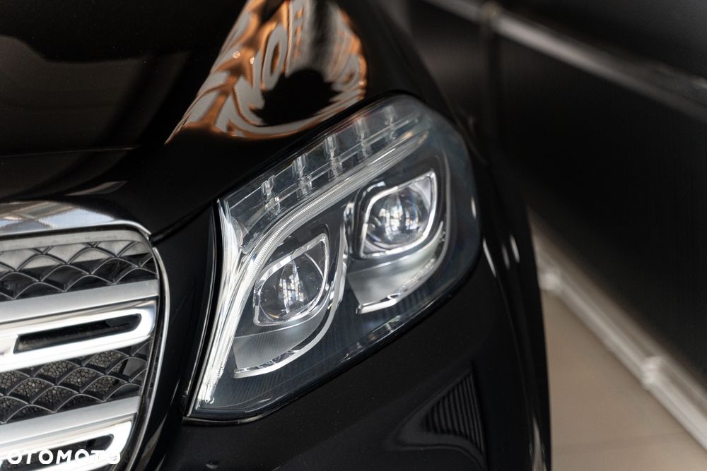 Mercedes-Benz GLS - 19
