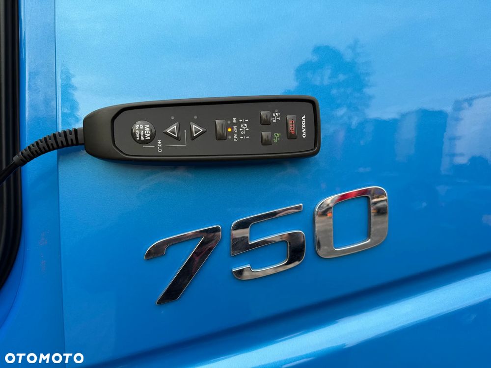 Volvo FH 16 750/RETARDER/SKÓRY/NAVI/XENON/ON1200 L/SPROWADZONY - 25