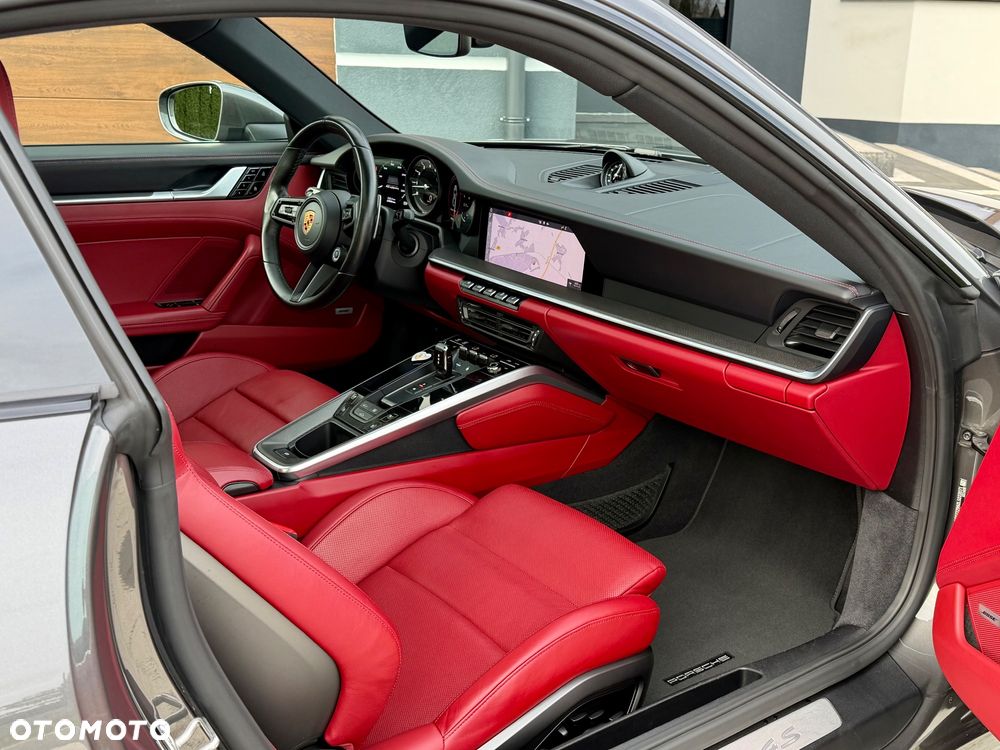 Porsche 911 Carrera 4S - 5