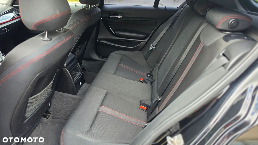 BMW Seria 1 118i Sport Line - 10