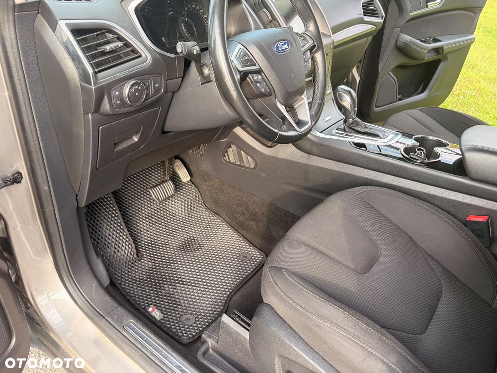 Ford S-Max 2.0 TDCi 4WD Titanium PowerShift - 19