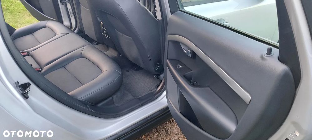 Volvo V70 2.0D Summum - 9