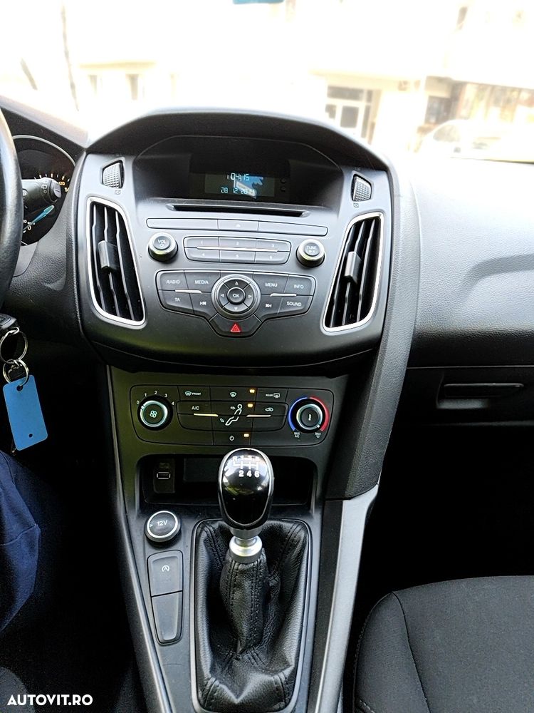 Ford Focus 1.6 TDCi DPF Style+ - 7