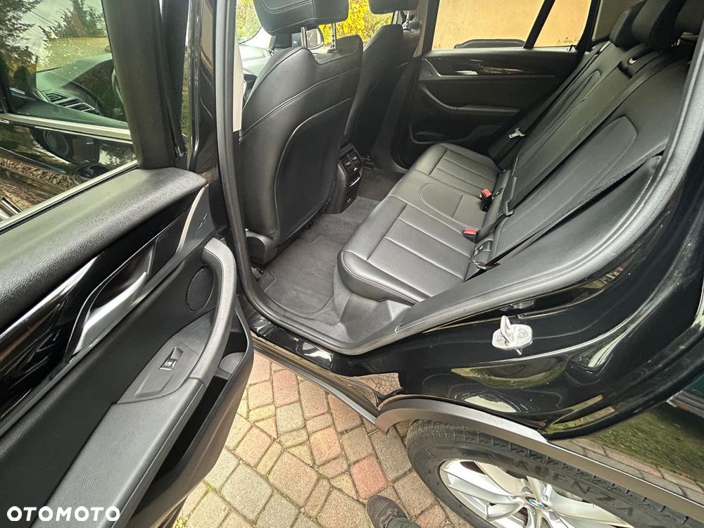 BMW X3 xDrive20d - 10