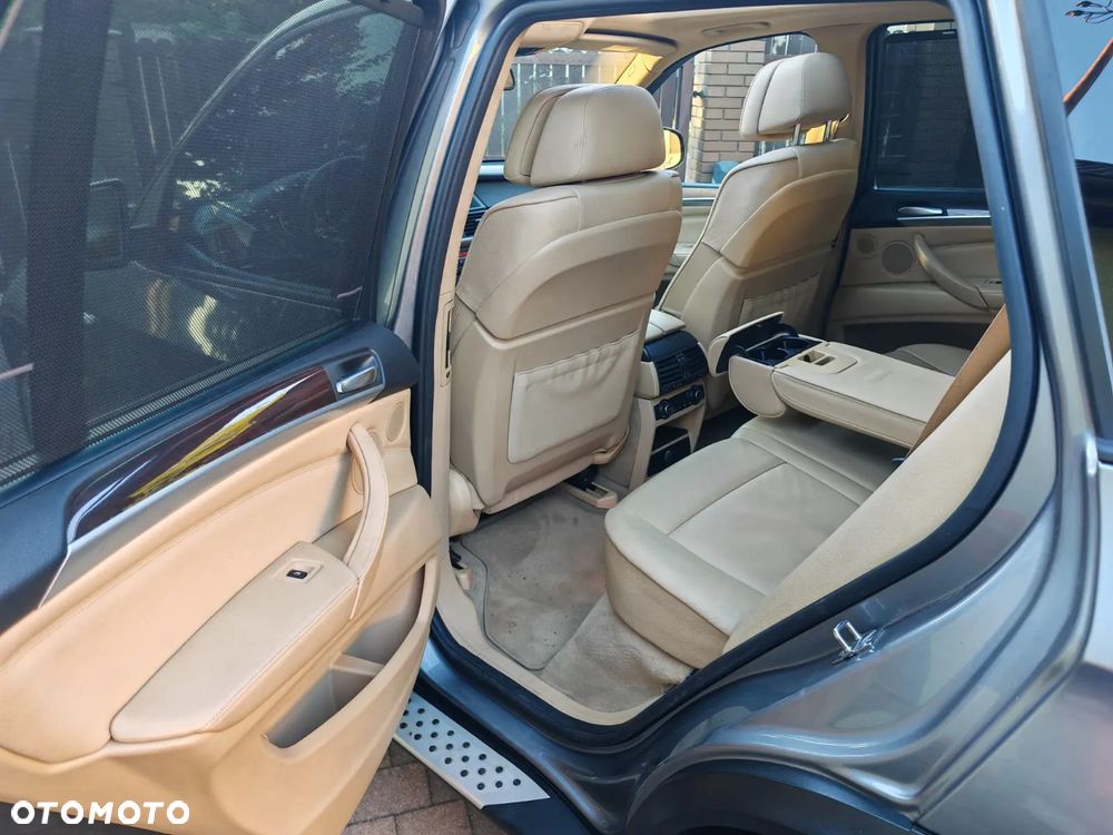 BMW X5 3.0si xDrive - 21