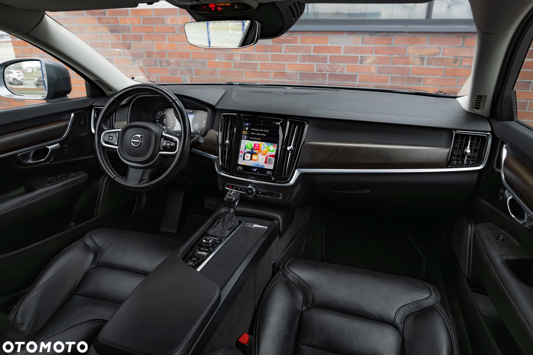 Volvo V90 Cross Country D5 AWD Geartronic - 24