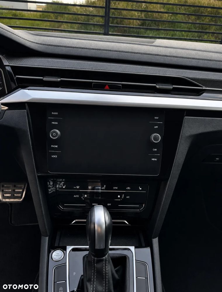 Volkswagen Arteon 2.0 TSI R-Line DSG - 11