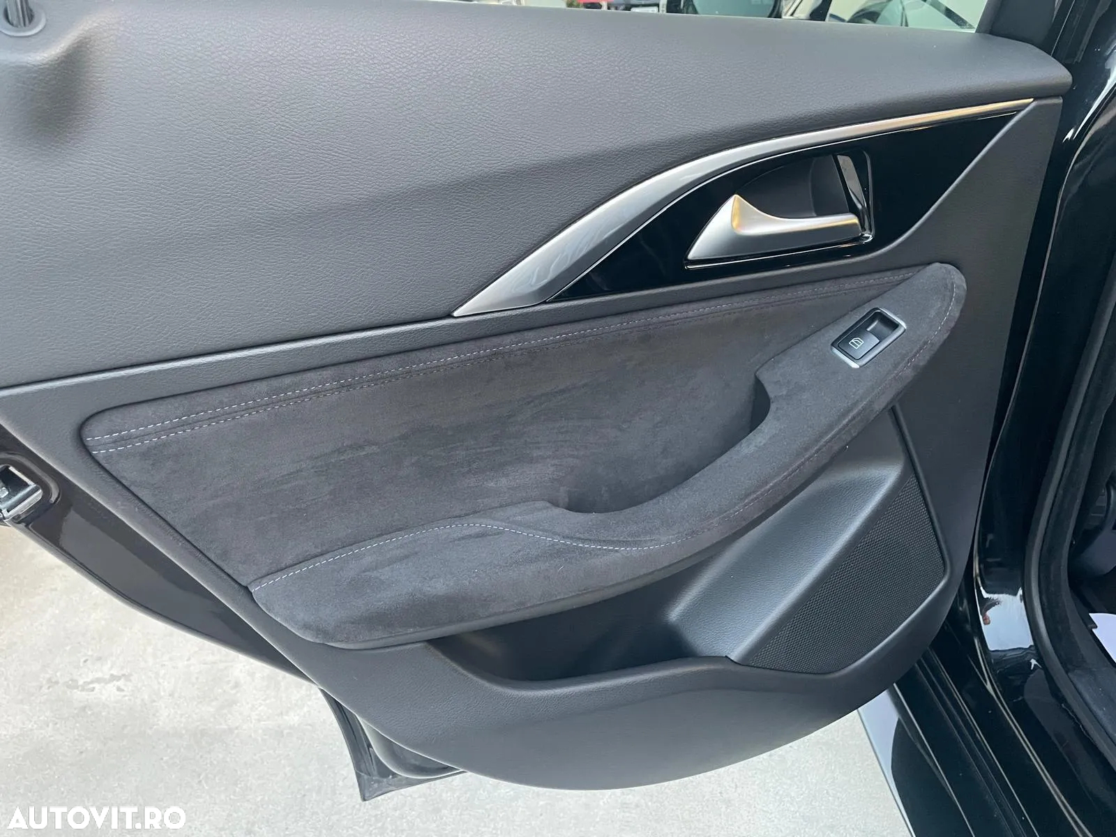 Infiniti Q30 - 36