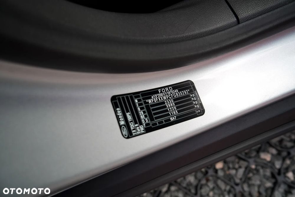Ford Mondeo - 35