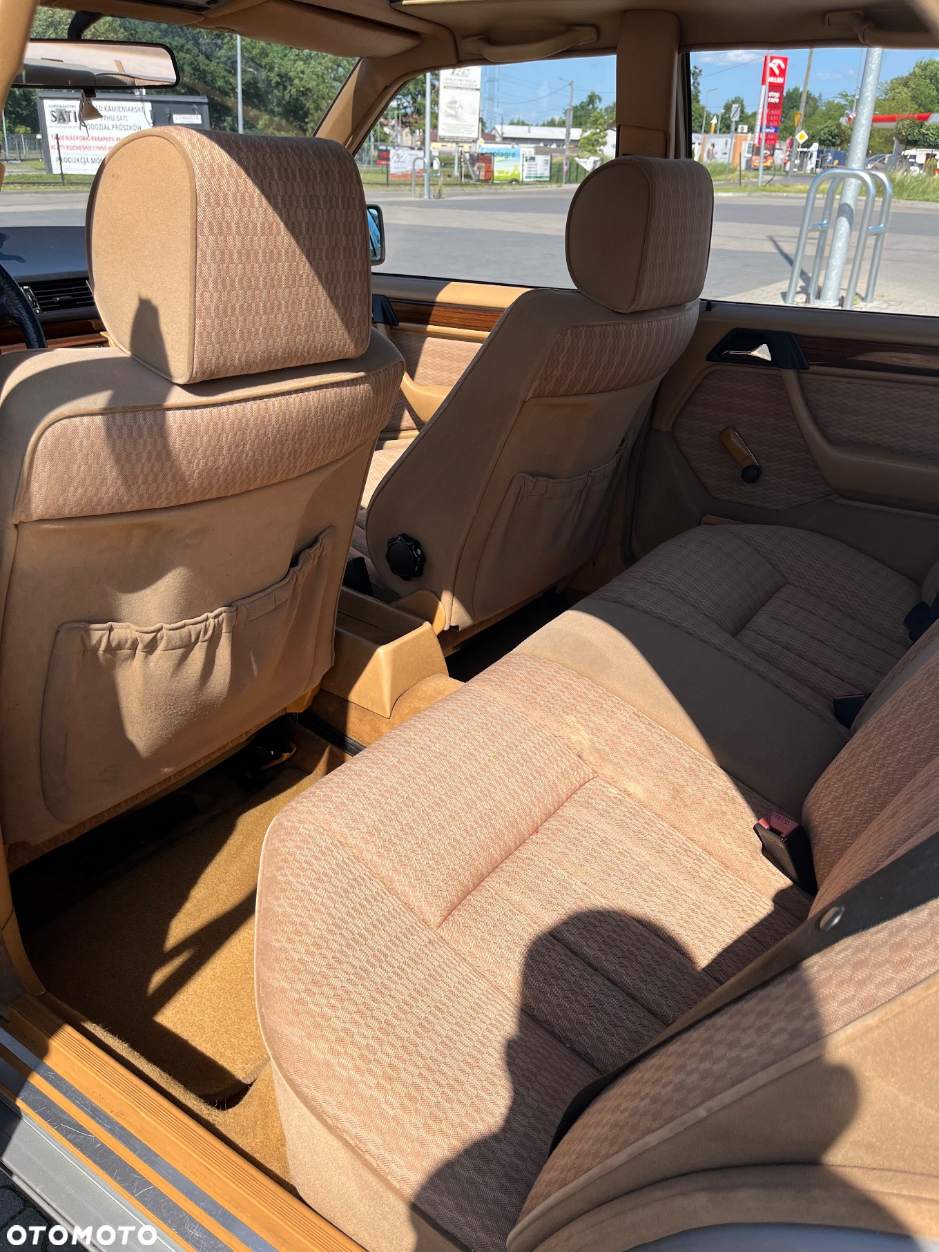 Mercedes-Benz W124 (1984-1993) - 14