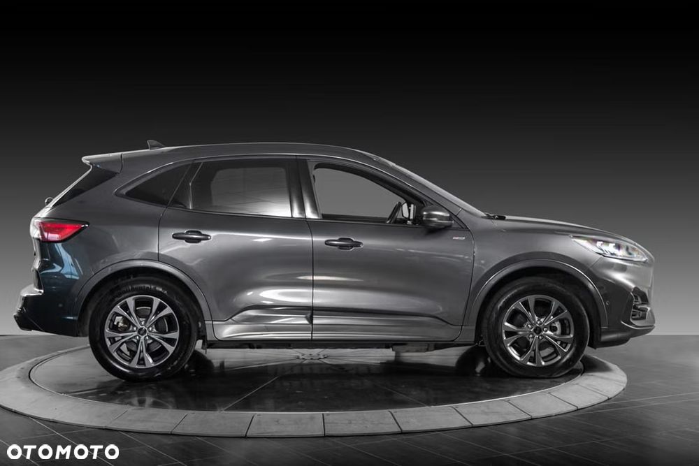 Ford Kuga 2.5P PHEV FWD ST-Line - 4
