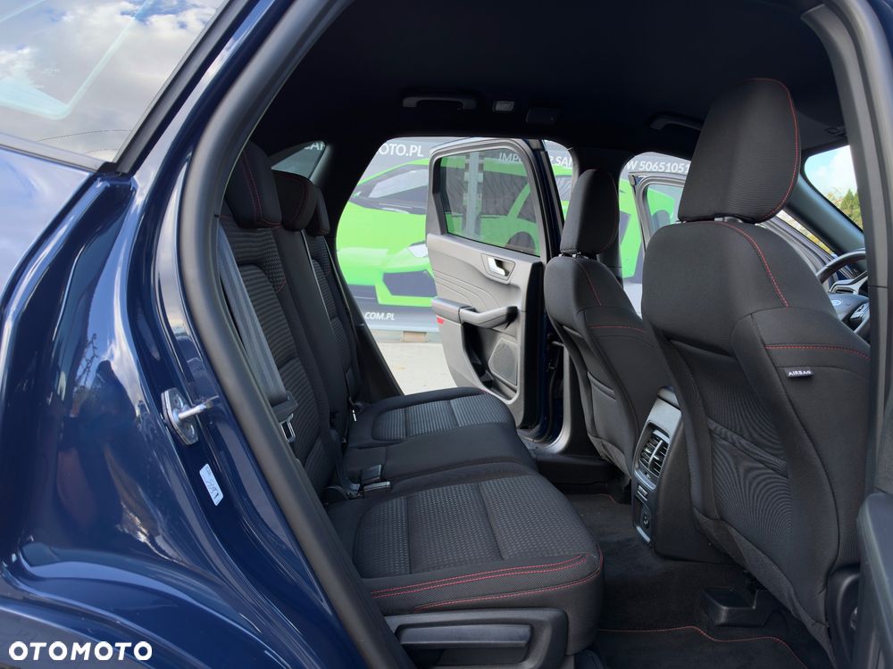 Ford Kuga - 36