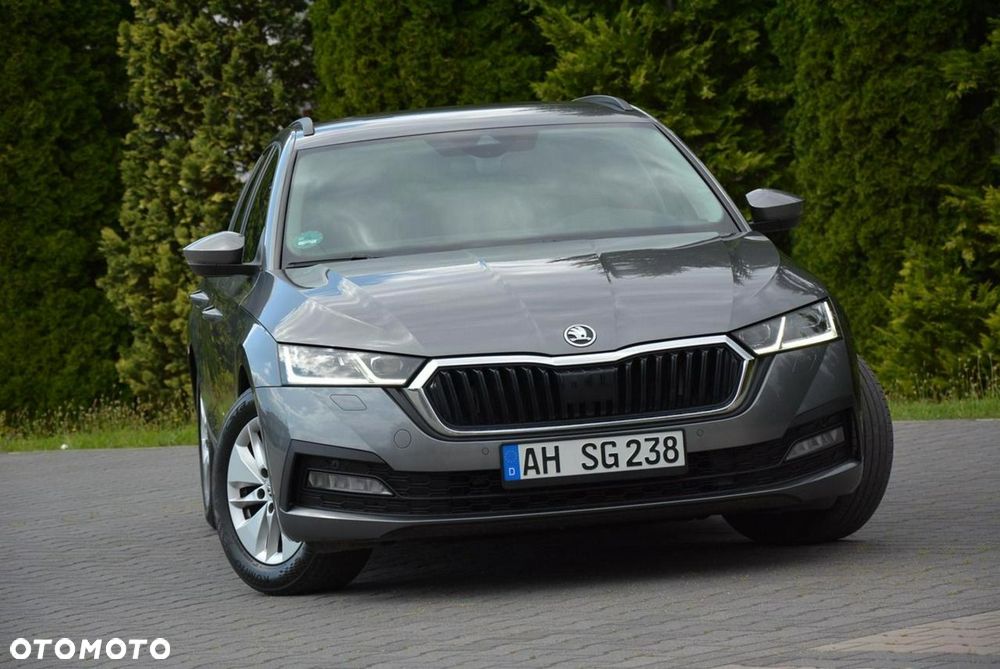 Skoda Octavia 2.0 TDI Selection DSG - 9