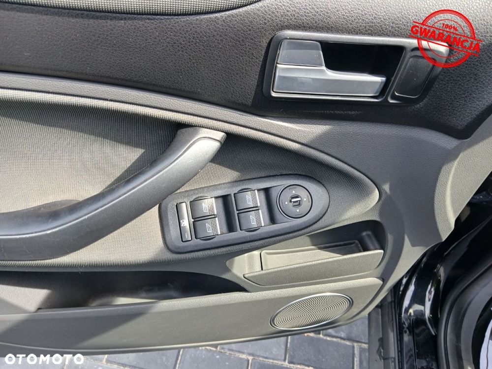 Ford Kuga - 31