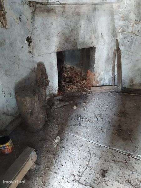 Casa para recuperar – Póvoa de Atalaia - Grande imagem: 5/9