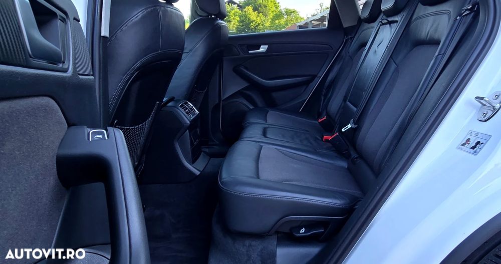 Audi Q5 2.0 TDI S tronic - 27