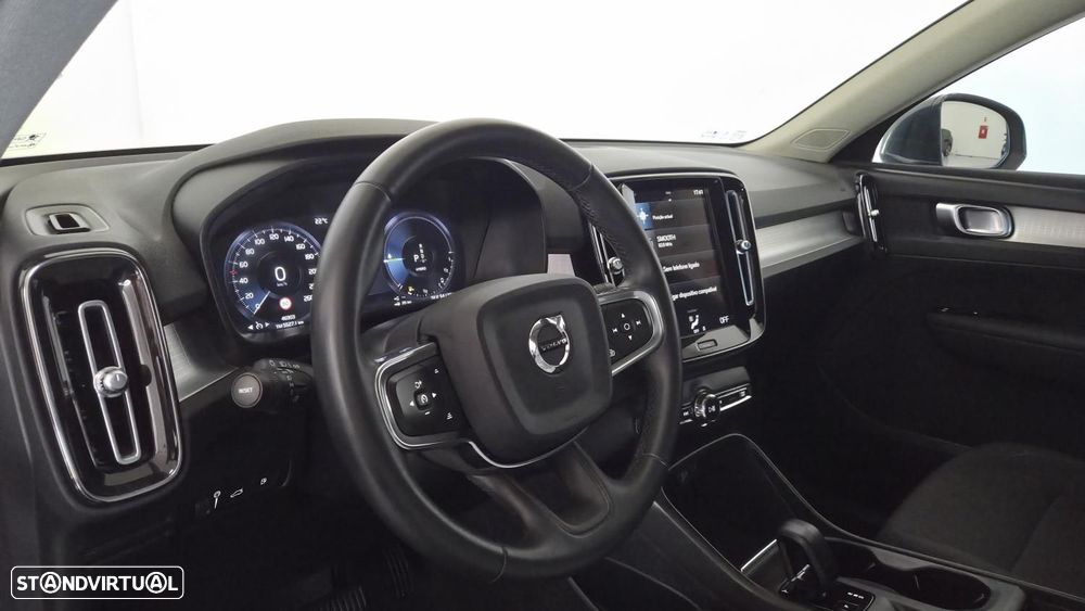 Volvo XC 40 1.5 T2 Plus Dark Auto - 9
