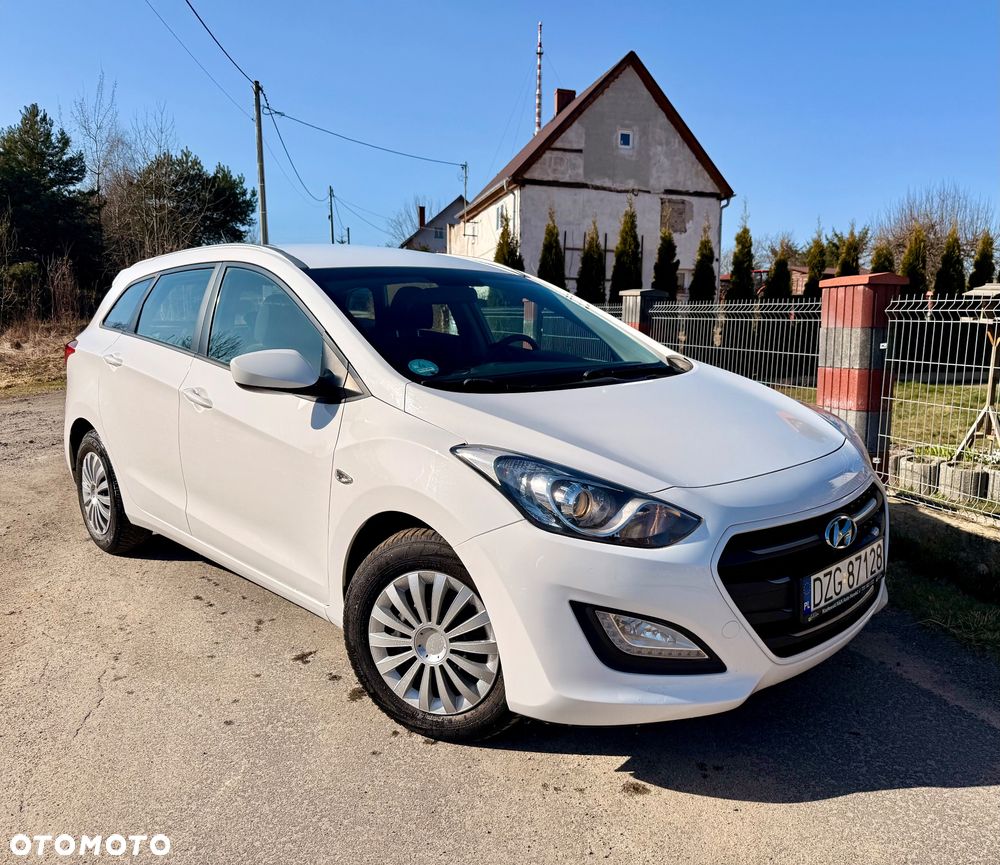 Hyundai i30 blue 1.6 CRDi Classic