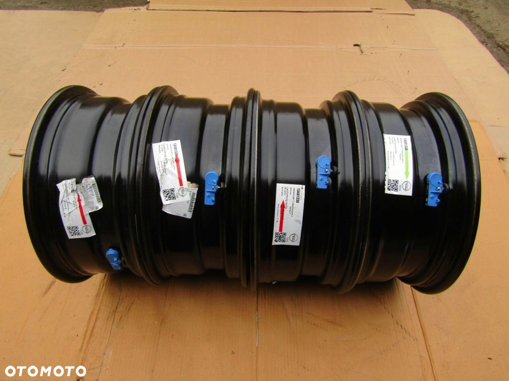 Felgi 15 Opel Corsa D E Adam Combo C Meriva Astra G H Fiat Grande Punto Evo - 17