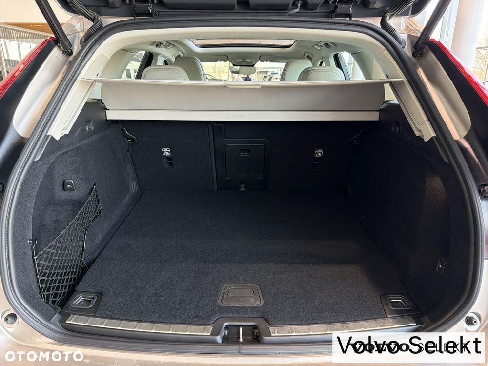 Volvo XC 60 - 30