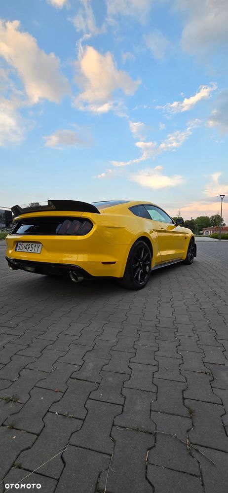 Ford Mustang - 12