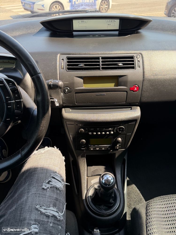 Citroën C4 1.6 HDi VTR Pack - 23