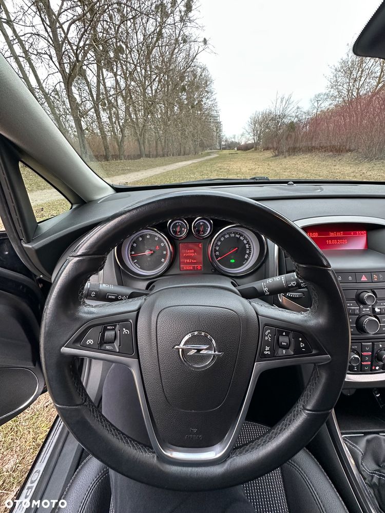 Opel Astra 1.4 Turbo - 19