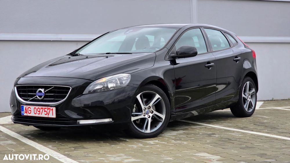 Volvo V40 D2 Powershift Kinetic - 1