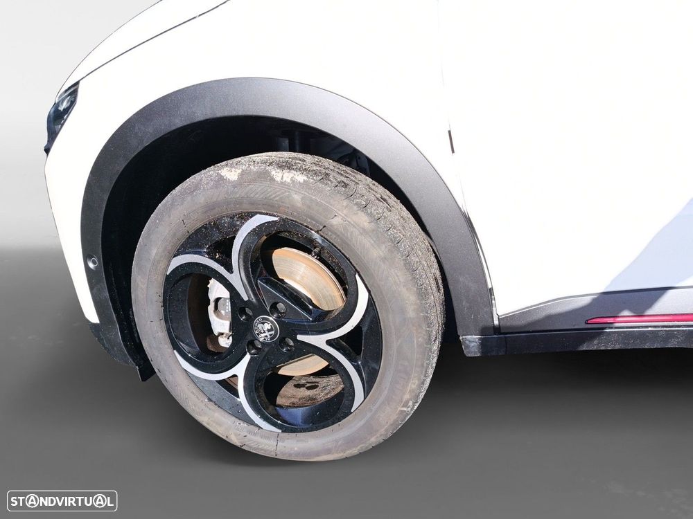 Alfa Romeo Junior 1.2 Speciale eDCT6 - 14