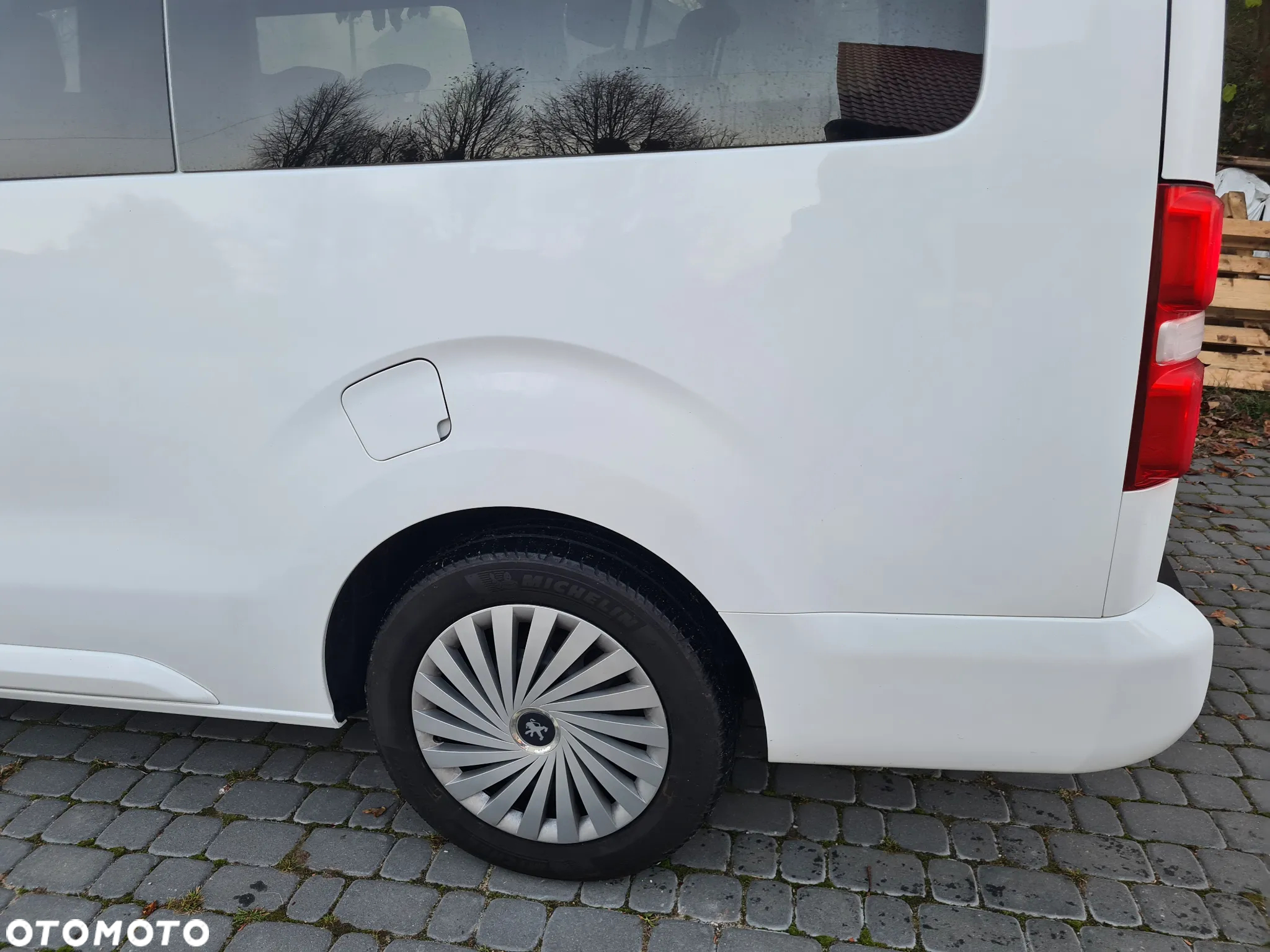 Peugeot Traveller 2.0 BlueHDi Long Business - 8