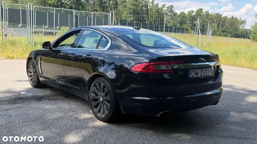 Jaguar XF 5.0 V8 Premium Luxury - 12