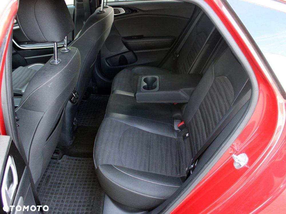 Kia ProCeed 1.5 T-GDI GT Line DCT - 13