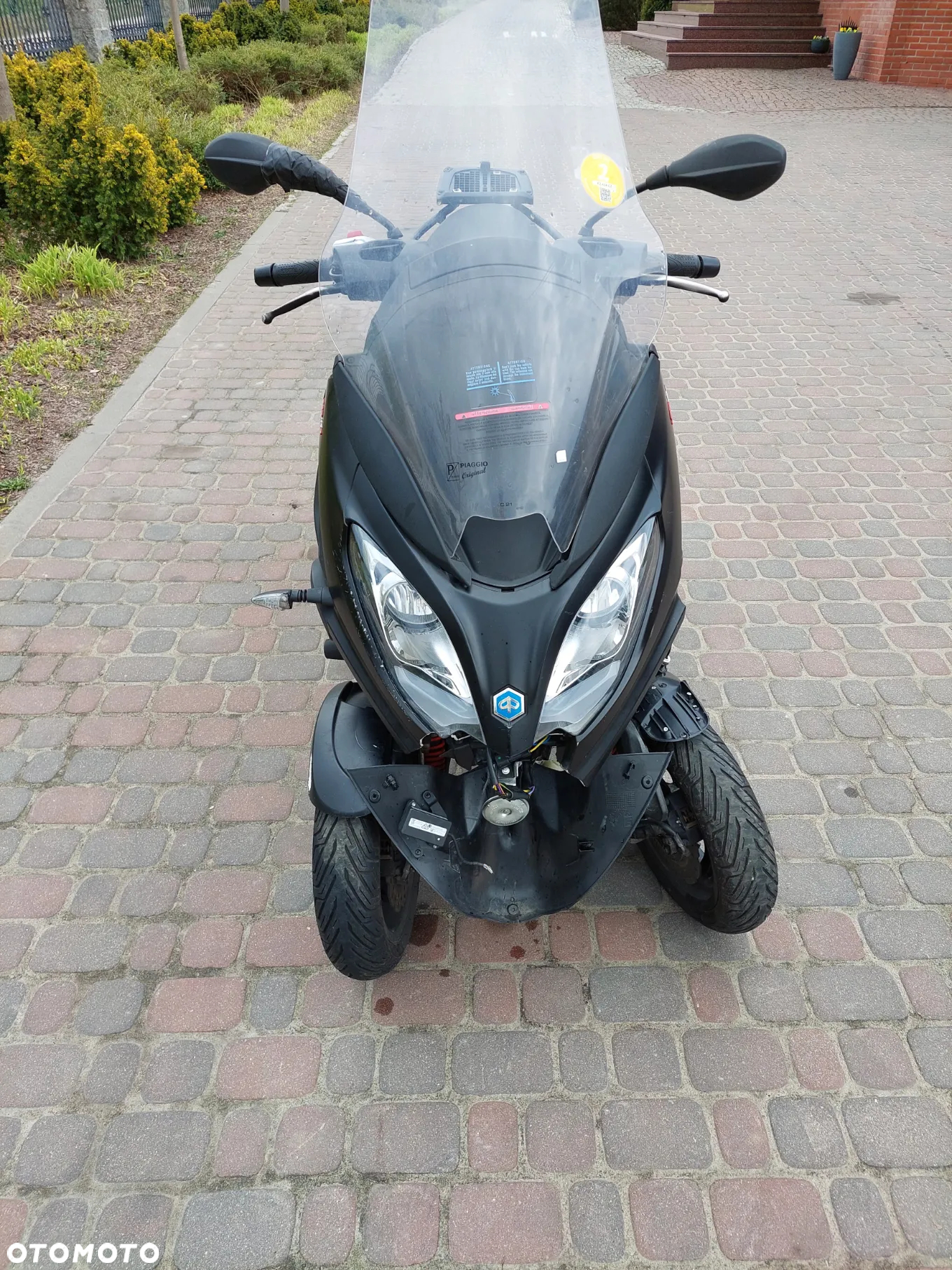 Piaggio MP-3 - 8