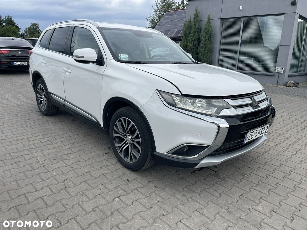 Mitsubishi Outlander - 3
