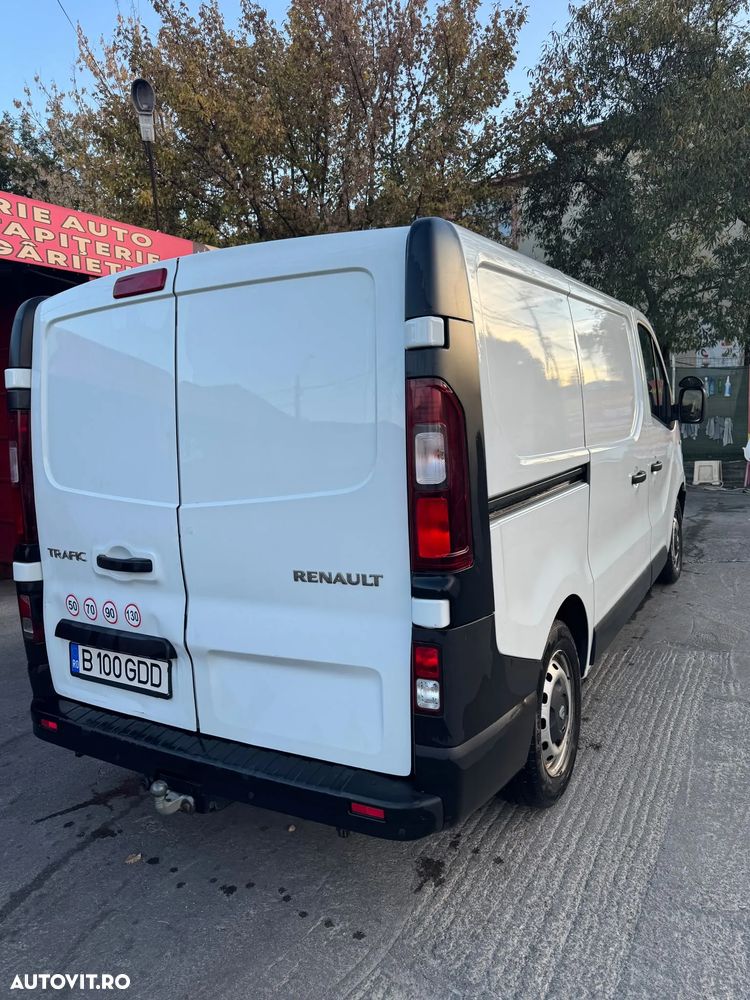 Renault Trafic Combi L2H1 7+1 Expression - 6