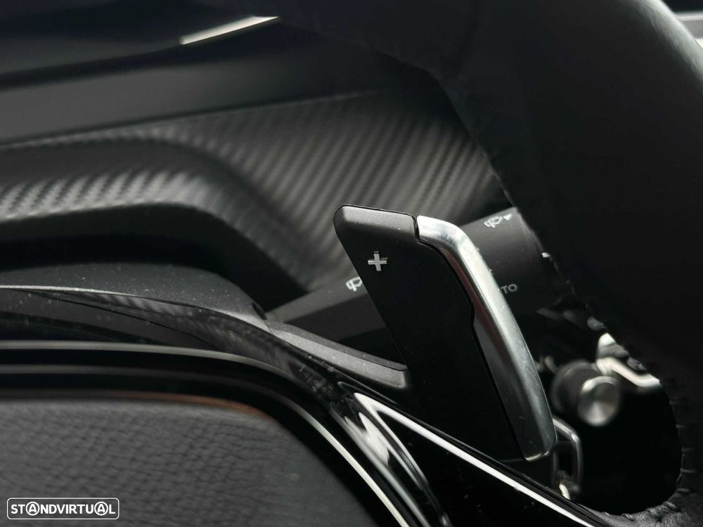 Peugeot 2008 1.2 Hybrid Allure e-DCS6 - 12