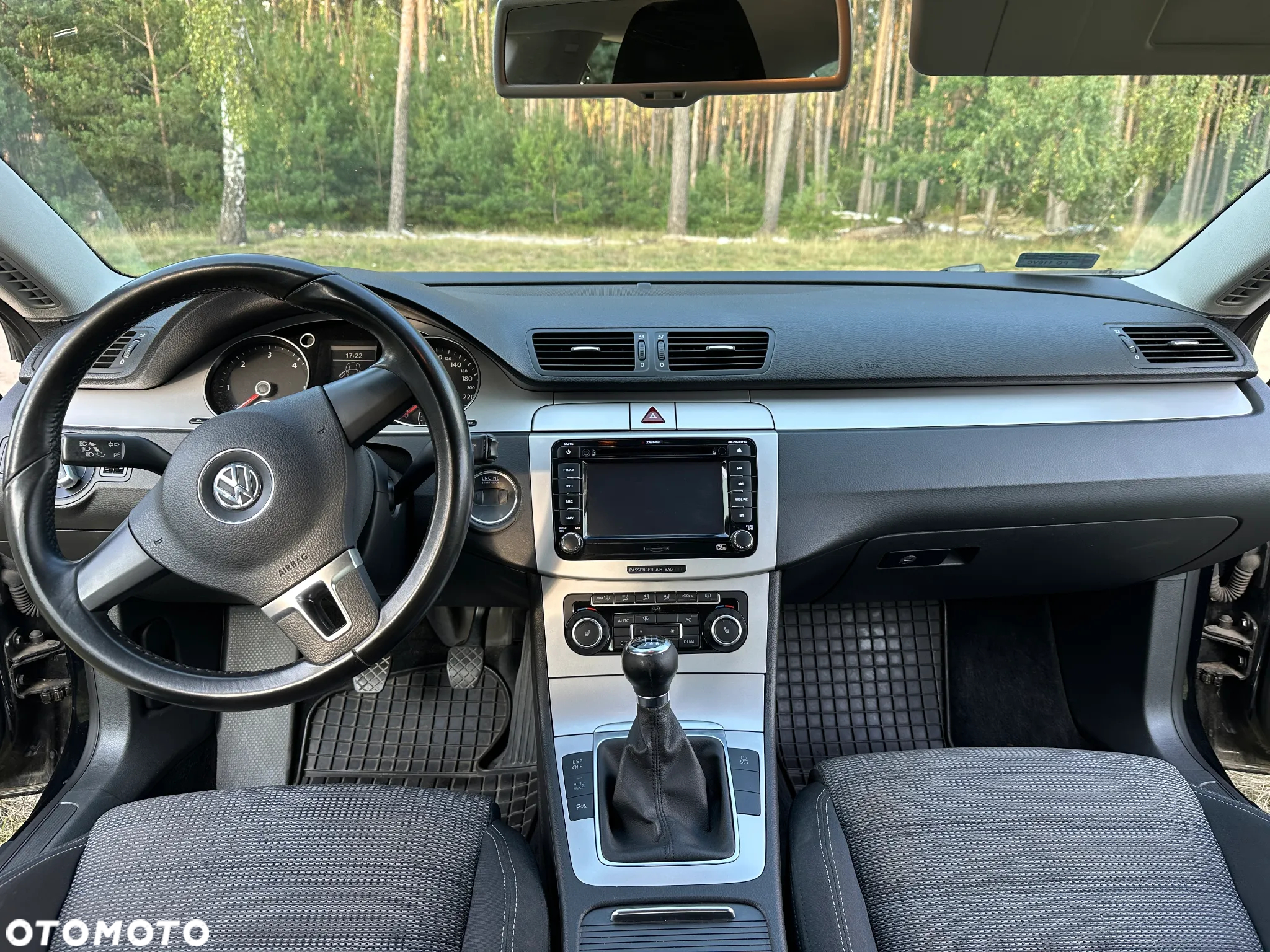 Volkswagen Passat 2.0 TDI Comfortline - 6