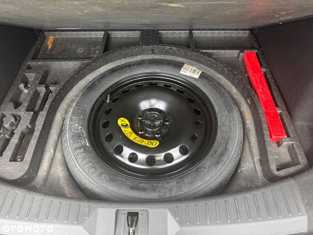 Ford Kuga 2.0 TDCi 2x4 Titanium - 9