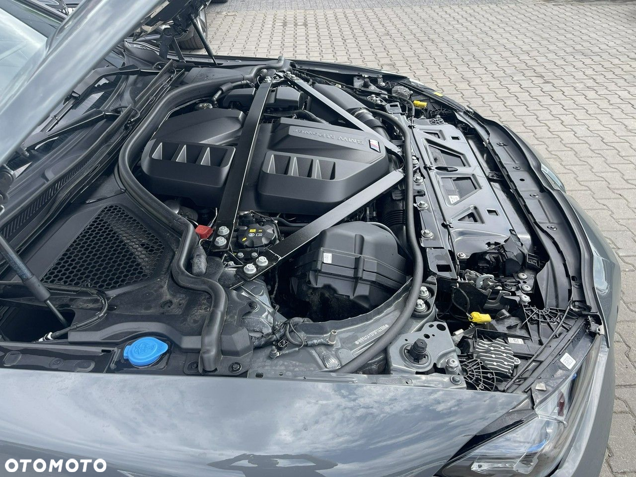 BMW M3 Competition M xDrive - 14