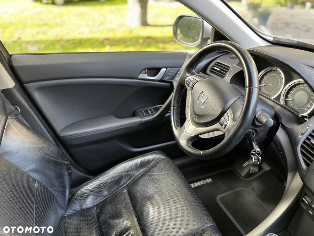 Honda Accord 2.0 Executive - 13